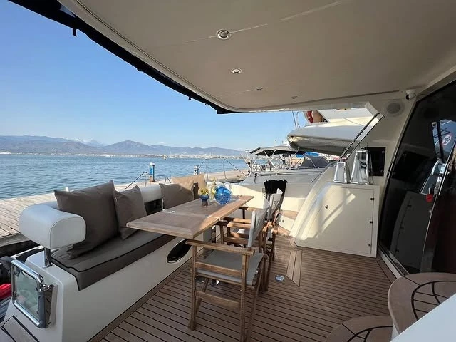 Motorboat rental with or without captain Custom Made Göcek