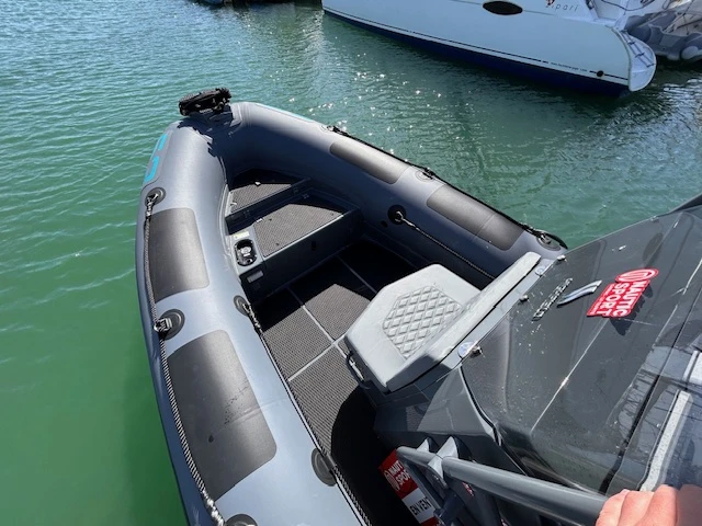 RIB rental in La Trinité-sur-Mer - Highfield Patrol 660