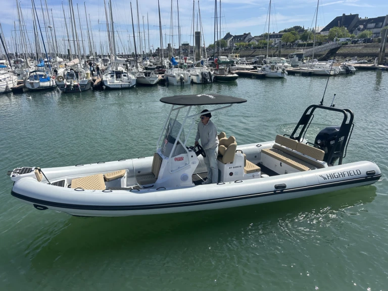 Bareboat Rental RIB Highfield with a boat licence