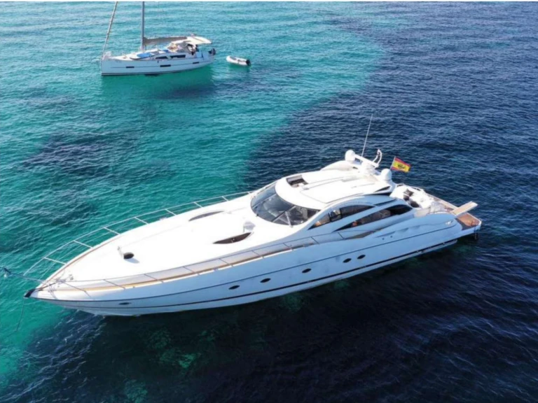 Bareboat Rental Luxury Yacht Sunseeker with a boat licence