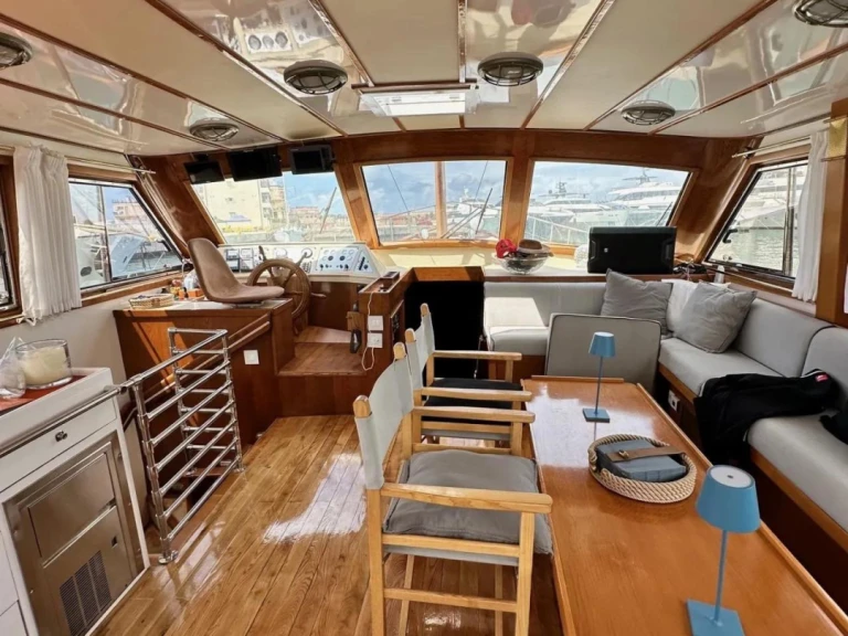 Bareboat Rental Motorboat Gulet with a boat licence