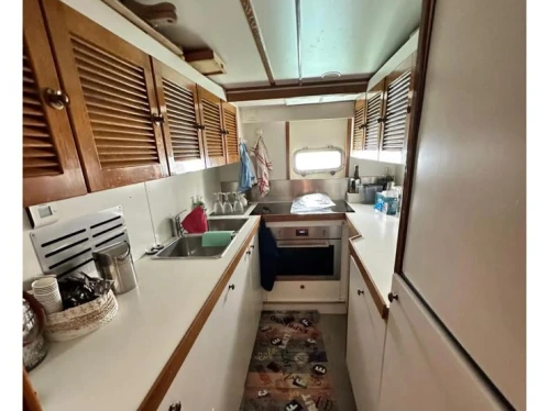 Motorboat for rent Pisa at the best price