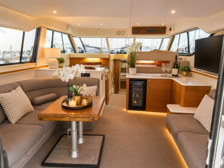 Yacht charter Lisbon cheap Princess 500
