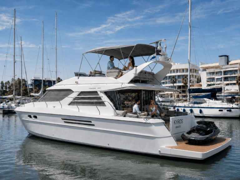 Boat rental Princess Princess 500 in Lisbon on Samboat