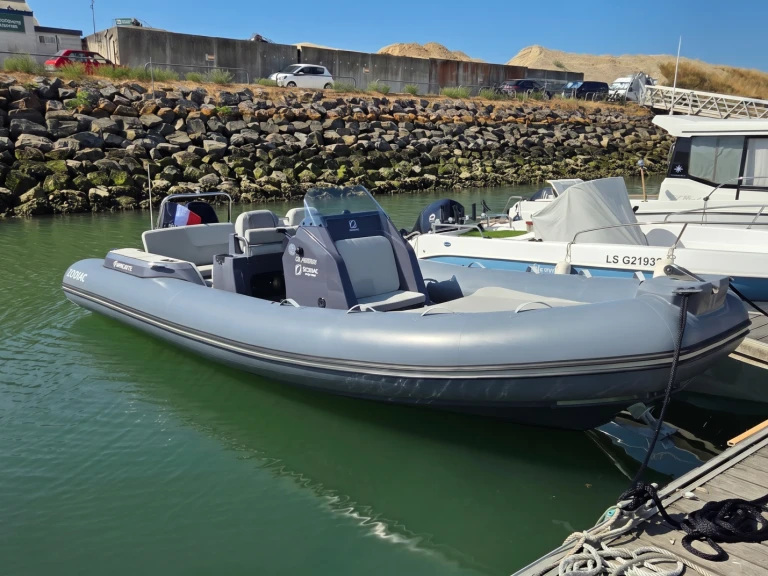 RIB rental with or without captain Zodiac Les Sables-d'Olonne