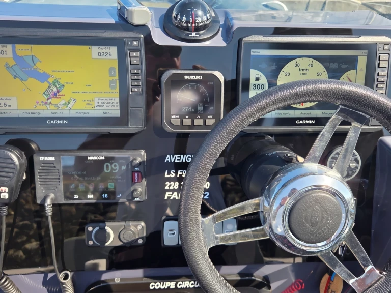 Zodiac Medline 7.5 in Les Sables-d'Olonne on SamBoat