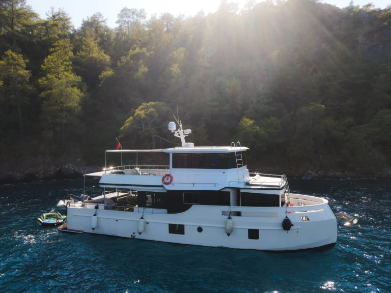 Motorboat rental in Göcek - Custom Made Custom made