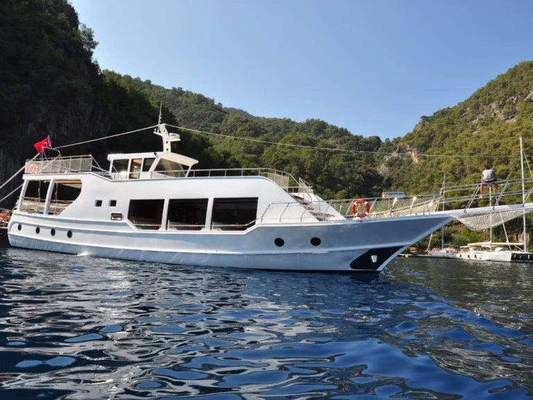 Yacht charter Göcek cheap Custom made