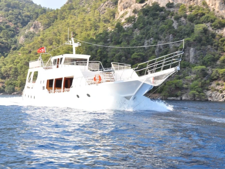 Motorboat rental in Göcek - Custom Made Custom made