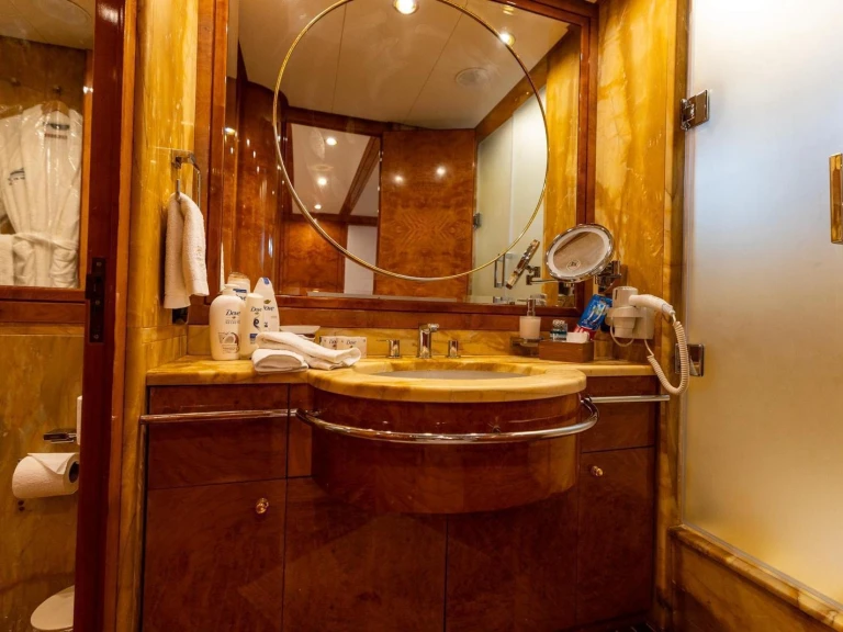 Motorboat rental with or without captain Custom Made Göcek