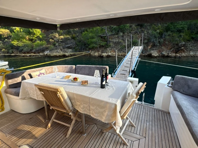 Rent a Custom Made Custom made Göcek