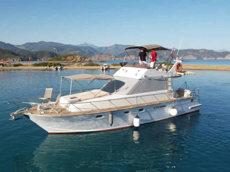 Motorboat rental in Göcek - Custom Made Custom made