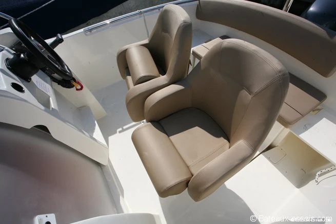 Boat rental Jeanneau CAP CAMARAT 6,5 CC Style in Port de Hyères (St Pierre) on Samboat