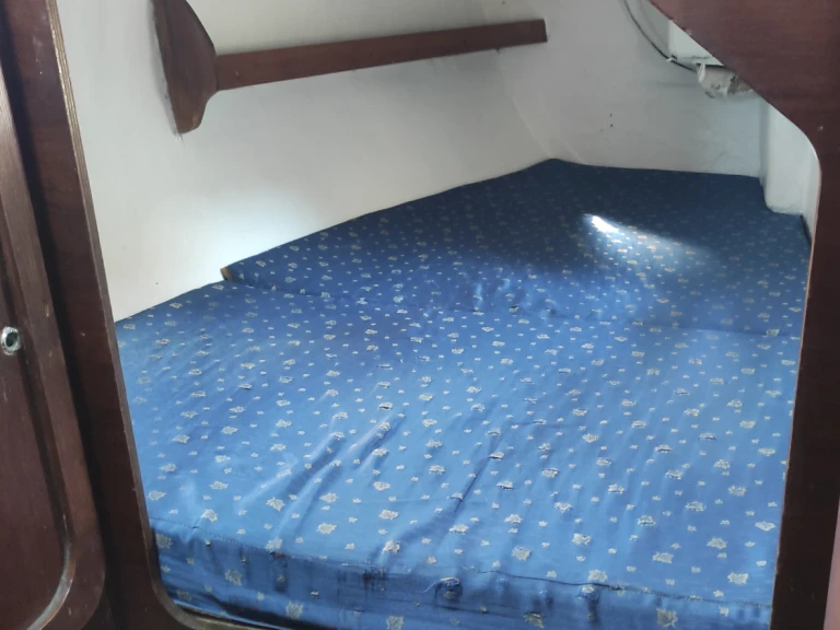 Sailboat for rent Milazzo at the best price