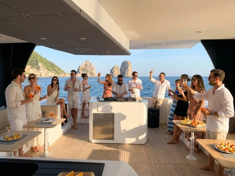 Rent a CAT SEA Star 380 Positano