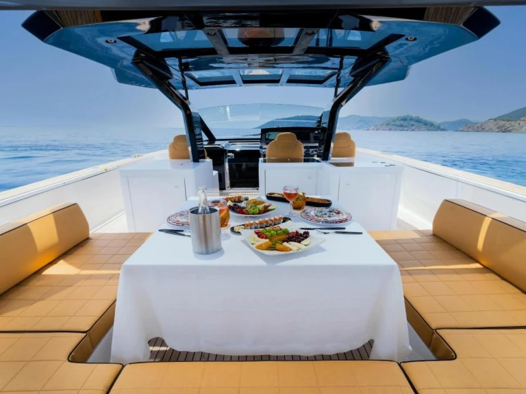Motorboat rental with or without captain Custom Made Göcek