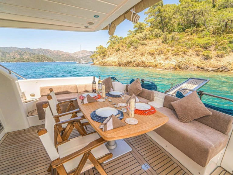 Yacht charter Göcek cheap Custom made