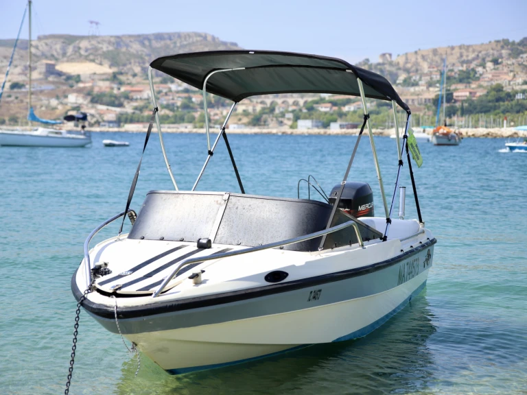 Rio Rio 450 in Marseille on SamBoat