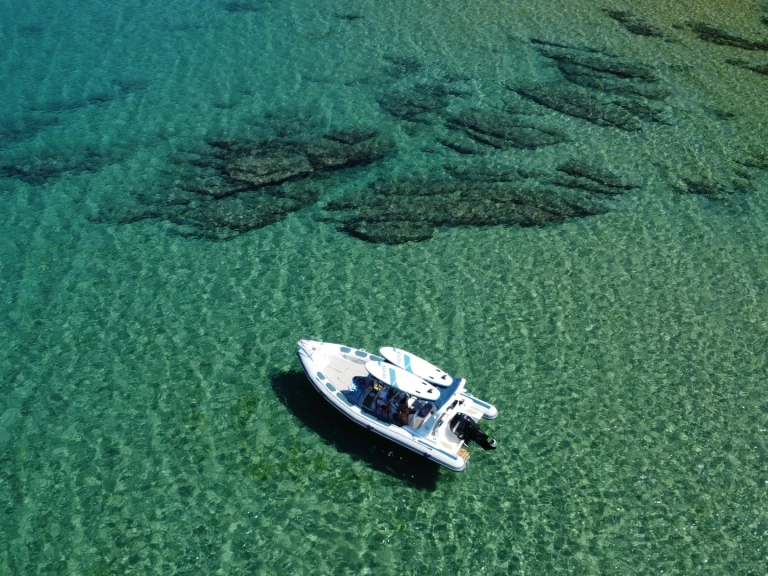 Motorboat for rent Fornells at the best price