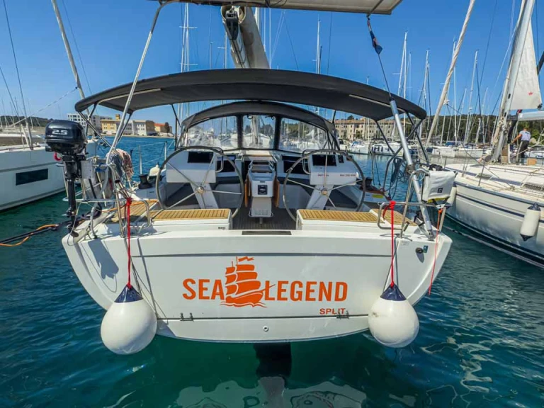 Yacht charter Pula cheap Hanse 455