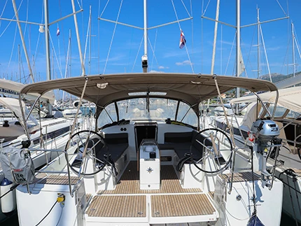 Sailboat rental in Kaštela - Jeanneau Sun Odyssey 440