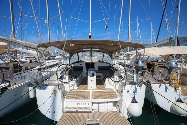 Sailboat rental with or without captain Jeanneau Kaštela