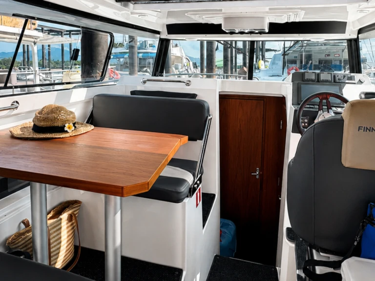 Bareboat Rental Motorboat Finnmaster with a boat licence