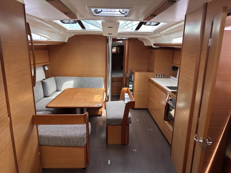 Sailboat for rent Izola at the best price