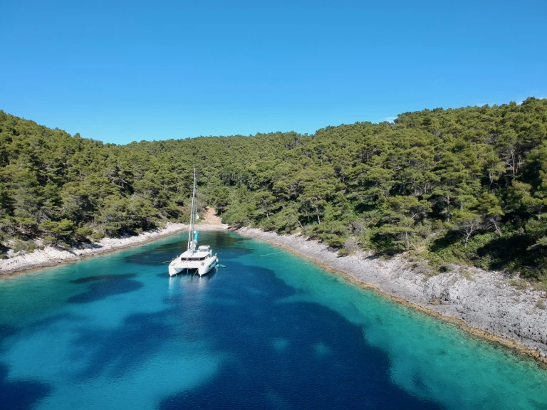 Bareboat Rental Catamaran Lagoon with a boat licence