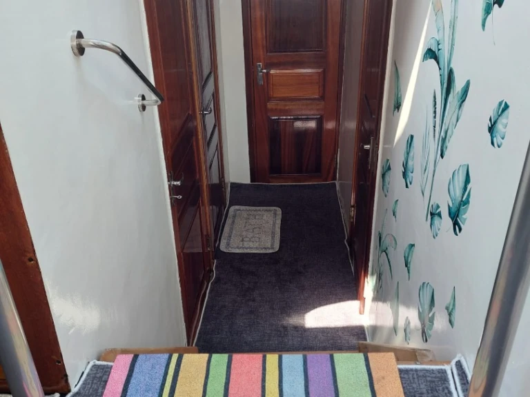 Motorboat for rent Göcek at the best price