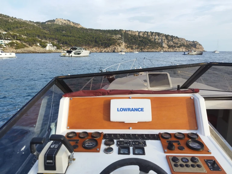 Boat rental Guy Couach Guy Couach 1000 Sport in Port d'Andratx on Samboat