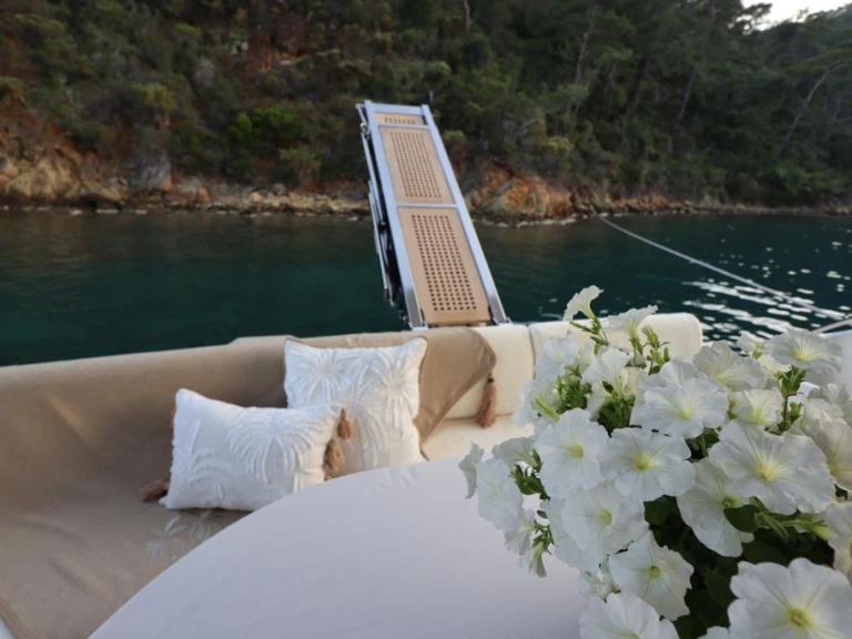Motorboat rental in Göcek - Custom Made Custom made