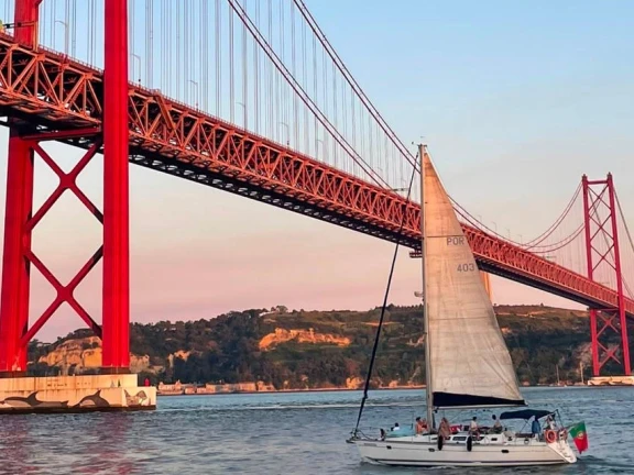 Sailboat rental in Lisbon - Jeanneau Sun Odyssey 40.3
