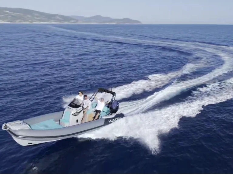 Bareboat Rental RIB bluerib with a boat licence