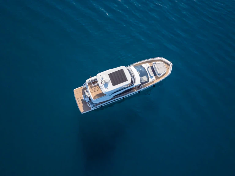 Gaelon 560 fly in Mandelieu-la-Napoule on SamBoat