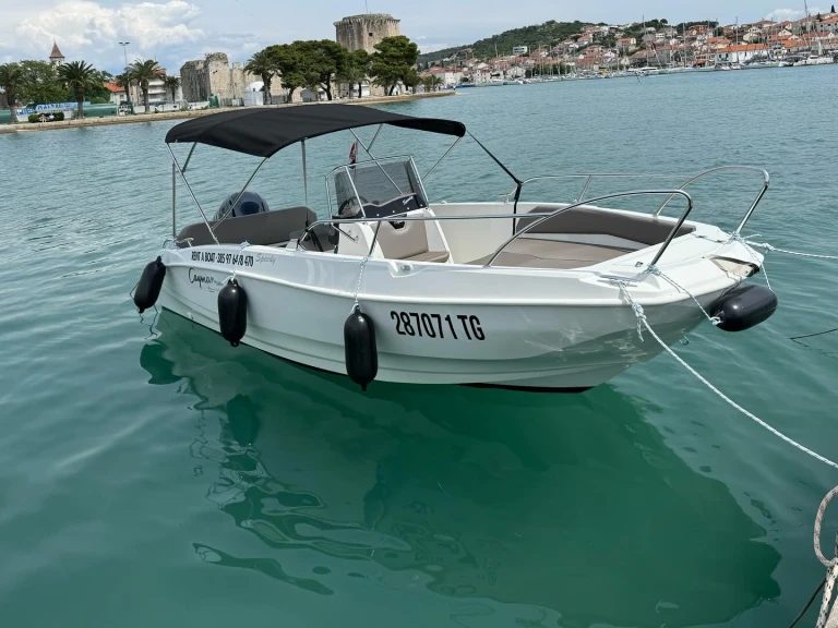 speedy Cayman 585 in Trogir on SamBoat