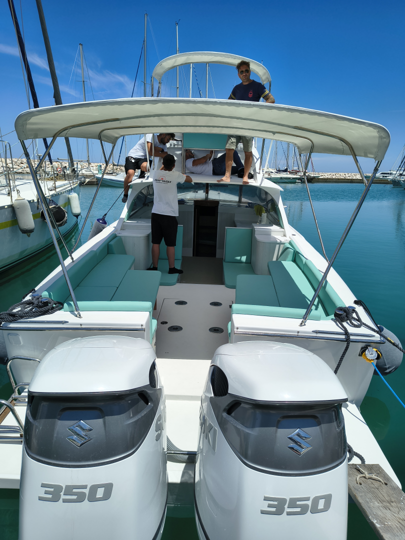 Bertram 31 in Porto Pozzo on SamBoat