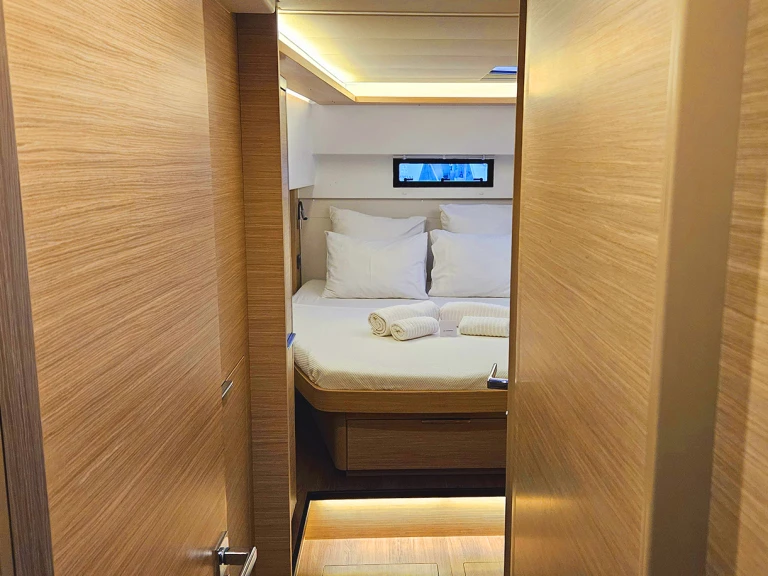 Bareboat Rental Catamaran Lagoon with a boat licence
