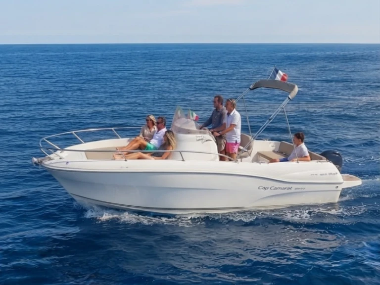 Bareboat Rental Motorboat Jeanneau with a boat licence