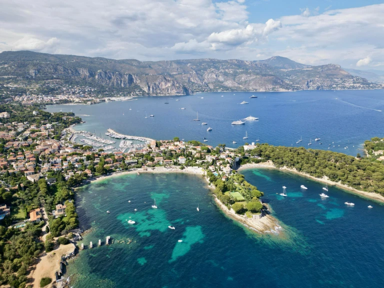 Motorboat rental in Nice - Jeanneau Cap Camarat 10.5 WA