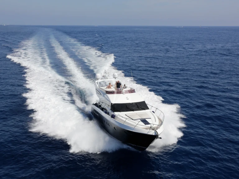 Luxury Yacht rental in Beaulieu-sur-Mer - Princess Princess 64 Fly