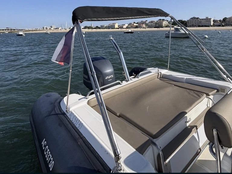 Rent a Joker Boat Clubman 26 Special Grand Piquey