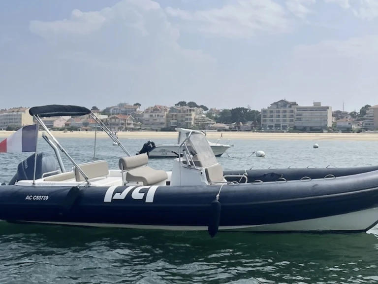 Yacht charter Grand Piquey cheap Clubman 26 Special