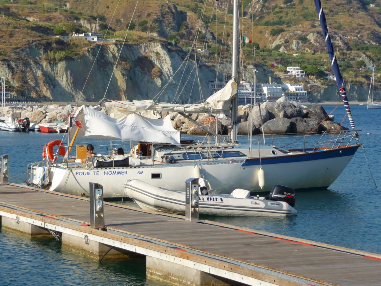 Sailboat rental with or without captain Harle Milazzo