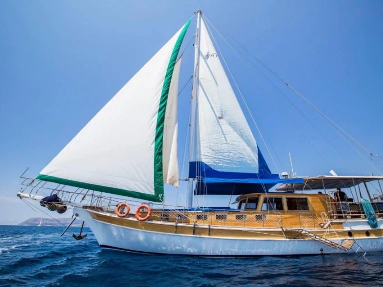 Sailboat for rent Antalya (City) at the best price