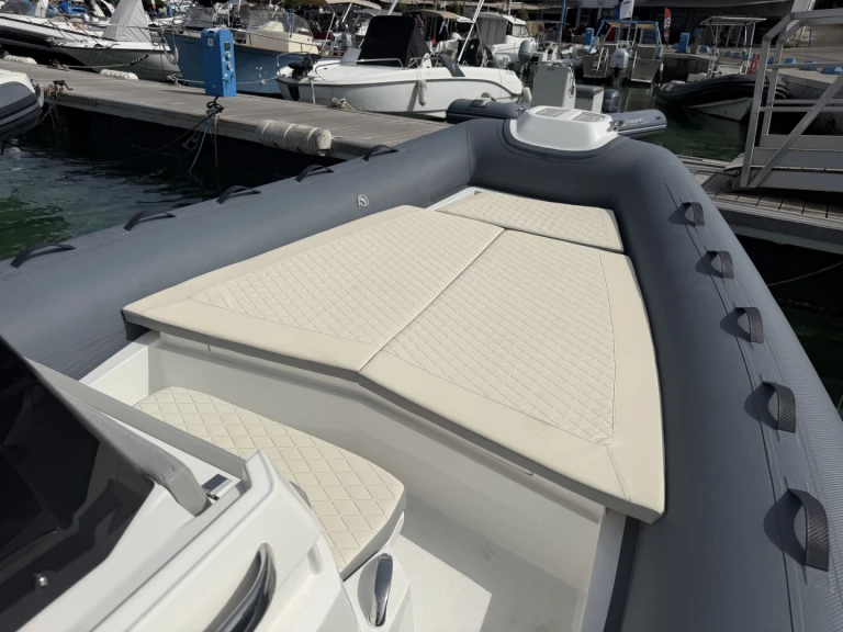 Yacht charter Porto Pollo cheap MAR SEA 180
