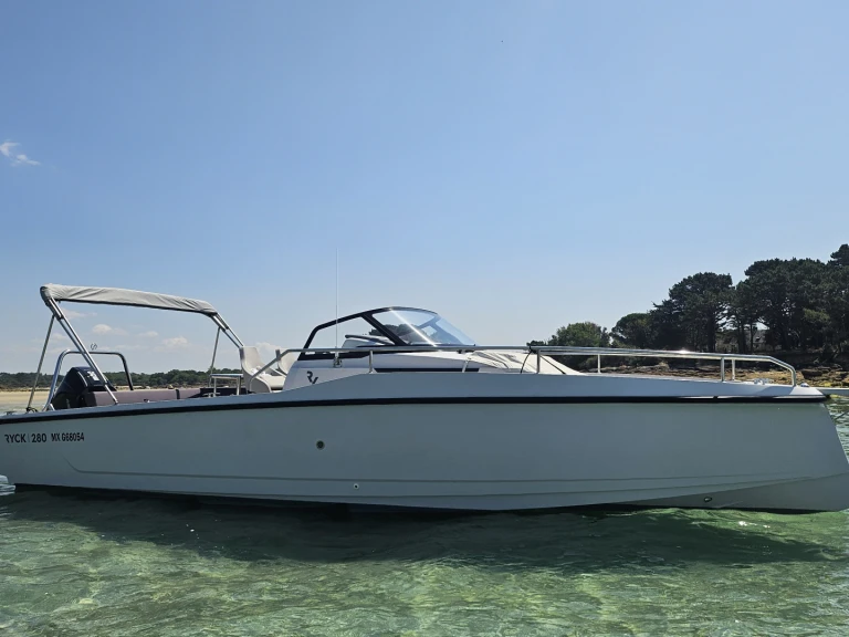 RYCK 280 charter bareboat or captained in  La Forêt-Fouesnant