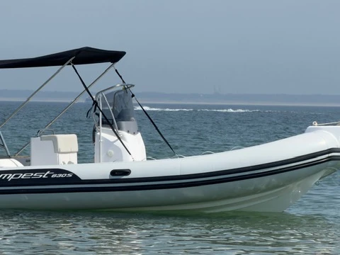 Rent a Capelli Tempest 630 Mandelieu-la-Napoule