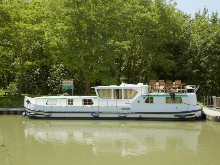 Houseboat rental in Joigny - Pénichette Pénichette 1500FB