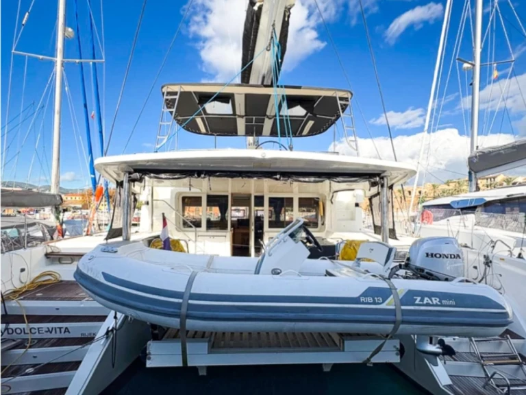 Boat rental Lagoon Lagoon 52 in Split on Samboat